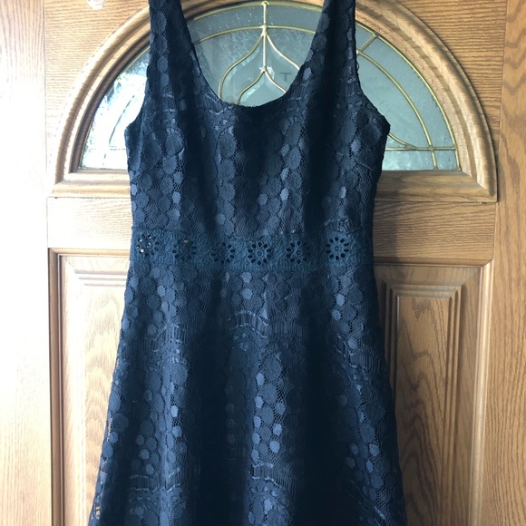 Holiday Dress! Lace lined dress. Beautiful stretch. Great Cond. SZM Worn Once! - Picture 3 of 6